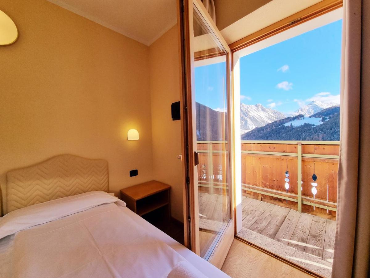 Hotel San Carlo, Tra Bormio E Livigno Изолачча Экстерьер фото